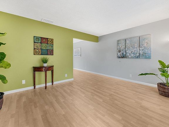 4th image of 449 Velasco Dr