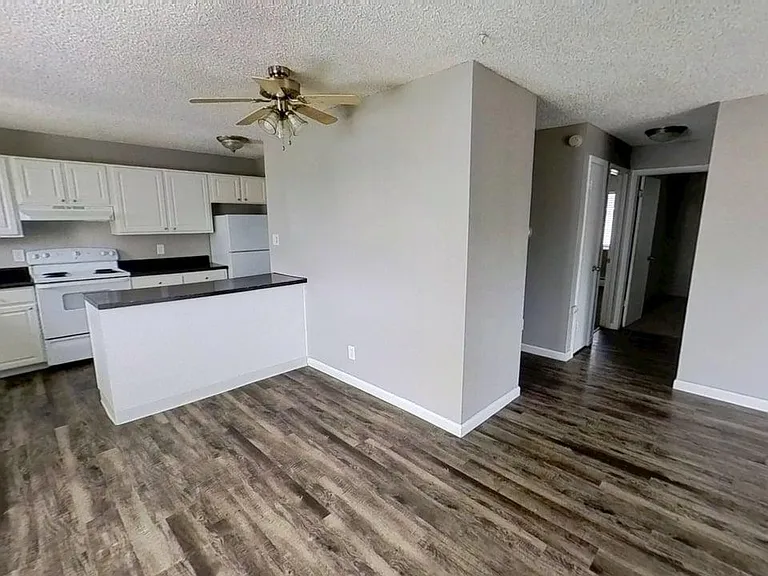 The Flats at Sky Village — Photo 15
