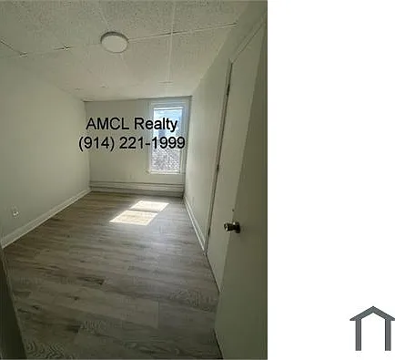 3 bed, $3,000 — Photo 2