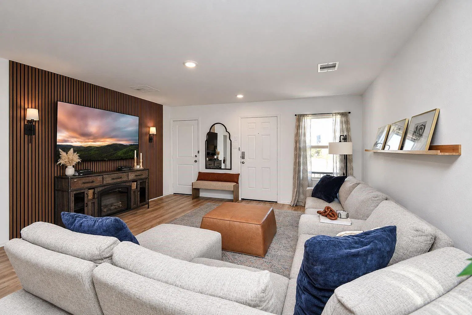 3 bed, 2.0 bath, 1276 sqft, $1,800 — Photo 3