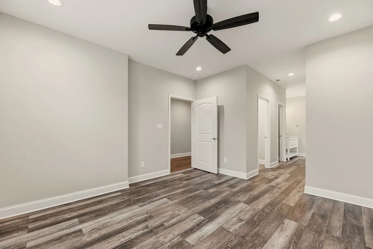 Building Photo - 9924 Winding Hill Ln
