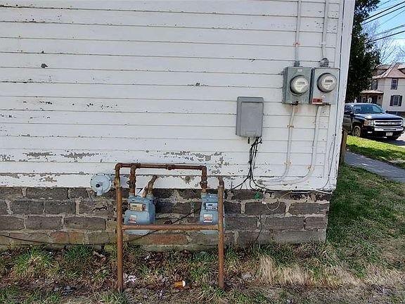 4th image of 620 New York Ave