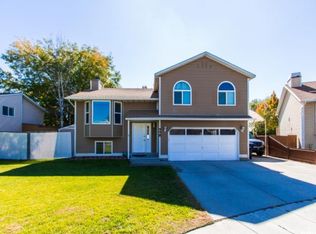 772 E Drystone Ave, Sandy, UT 84094
