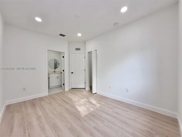 4412 Woodland Cir #4412 — Photo 13