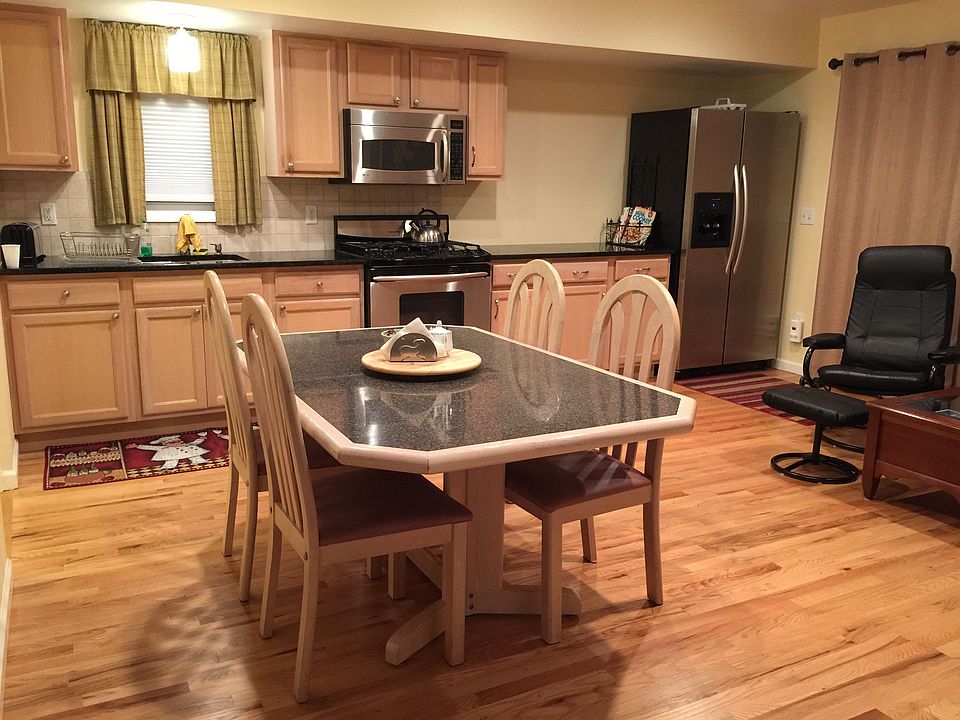 Kitchen/living