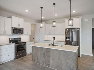 2002 Fulton Ct, Carver, MN 55315