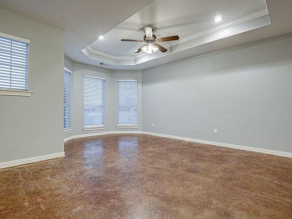 4th image of 4348 Clay Dr