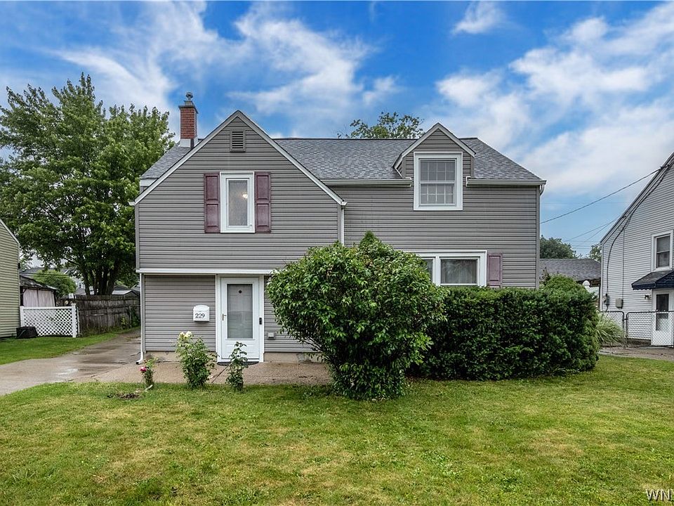1st image of 229 Dalton Dr