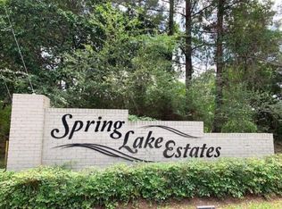 3779 Spring Dr, Huntsville, TX 77340
