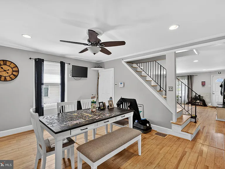 475 Old Elm St — Photo 12