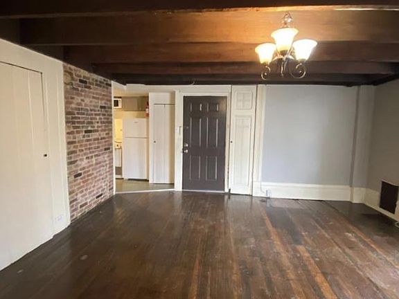 5th image of 262 N Broadway APT 1