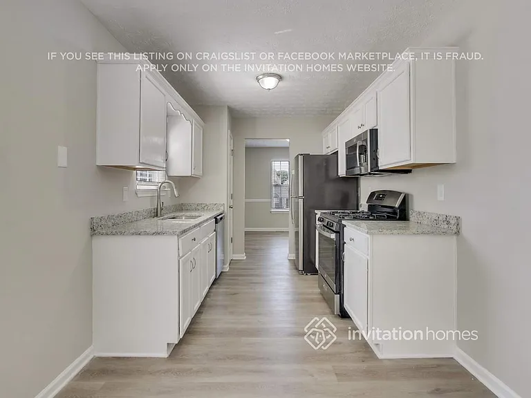 105 Chartres St — Photo 9
