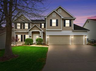 7067 Black Horse Dr, O'Fallon, MO