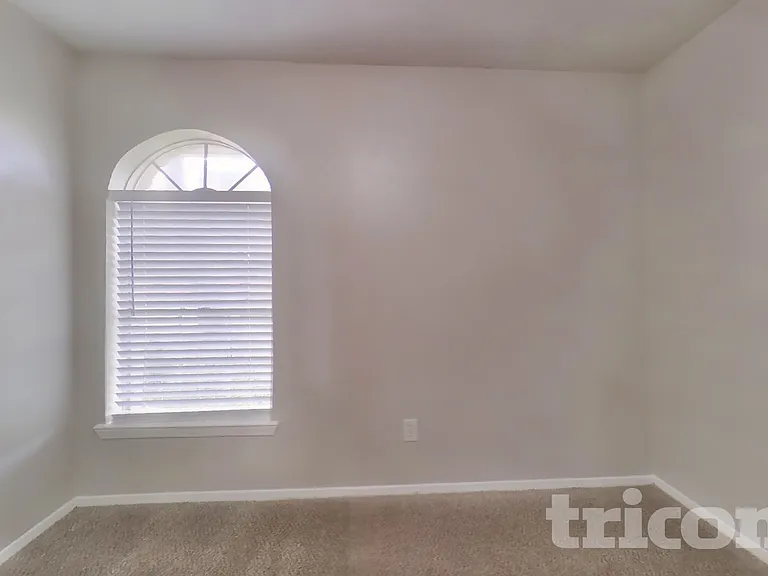 19638 Southaven Dr — Photo 9