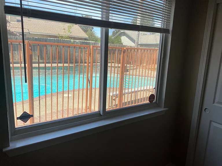 3814 E Paradise Ave — Photo 16