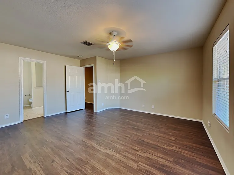 8438 Silver Brush — Photo 13