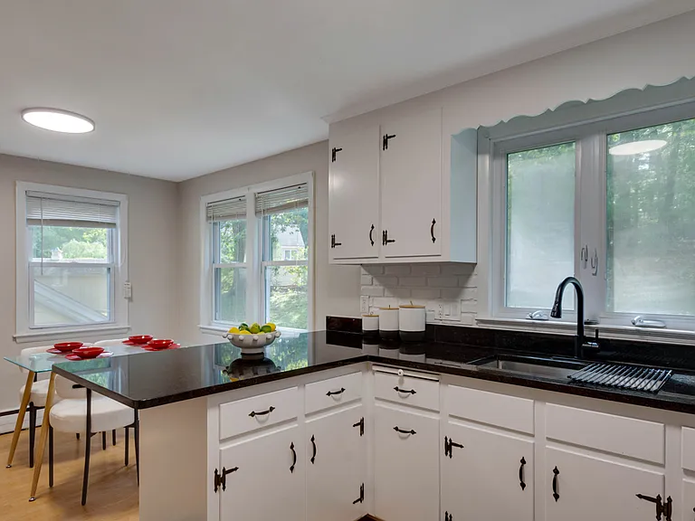 215 Blue Hill Dr — Photo 16