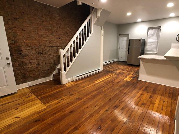 4th image of 2141 E Stella St #A