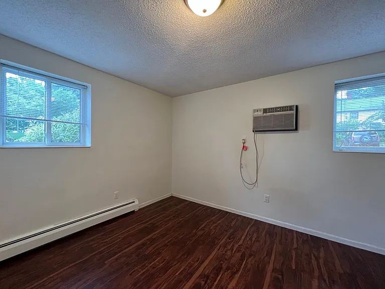 730 Fairview Ave N #4 — Photo 7