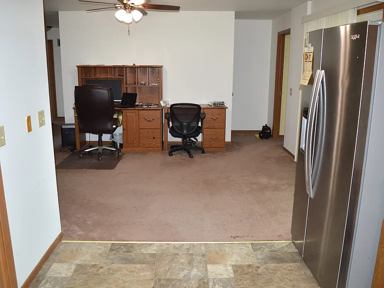 419 Dallas St — Photo 16