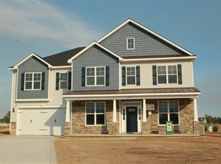 124 Riley Ln, Vass, NC 28394