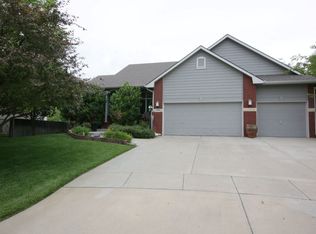 3050 N Ridge Port Ct, Wichita, KS 67205