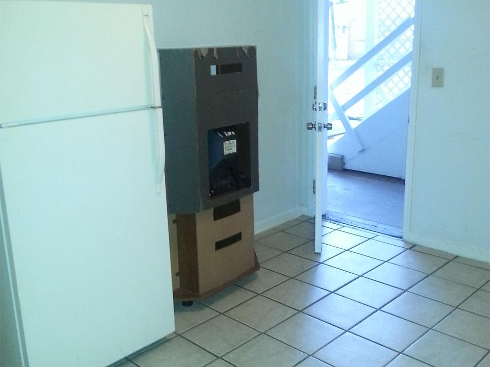 2nd image of 307 Flagg St #205
