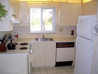 3rd image of 275 Palm Ave APT B204
