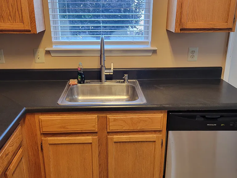 3003 W 11th St — Photo 14