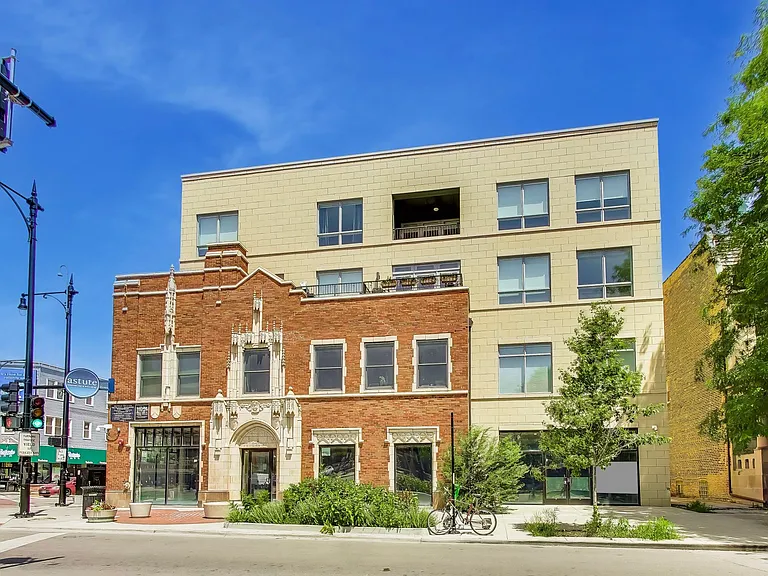 3001 N Southport Ave #403 — Photo 18