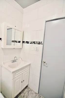 Rented by Finders NYC | media 13