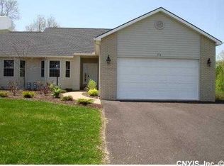 315 Plum Rdg, Fayetteville, NY 13066