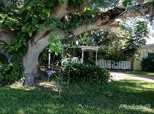 2547 Britannia Rd, Sarasota, FL 34231