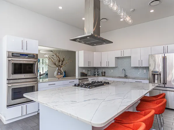 18 Lancaster Ave Condo 2, Wynnewood, PA 19096