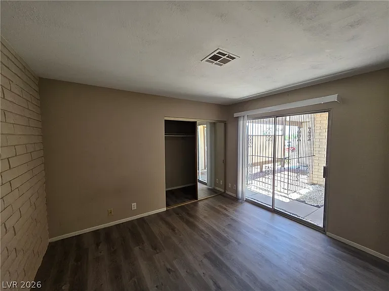 3009 Saint George St #F — Photo 42