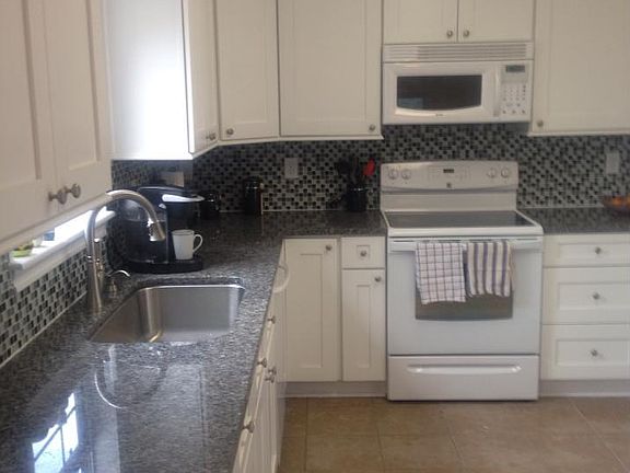 5th image of 109 Wood Side Dr