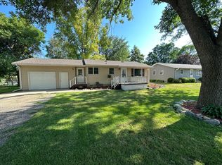 505 3rd Ave S, Raymond, MN 56282