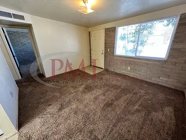 Conlee Lane — Photo 4