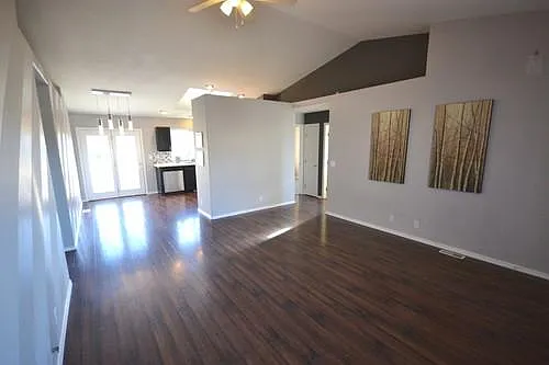 5476 S Veronica Pl — Photo 3
