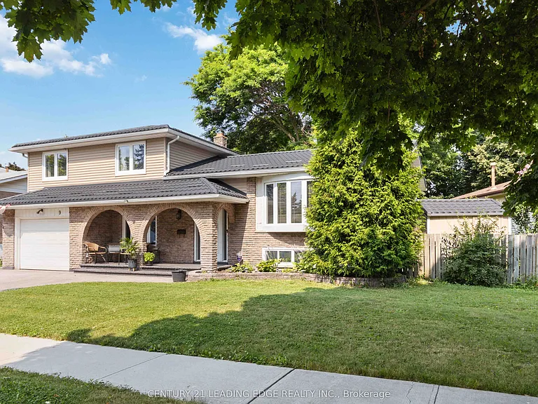 9 Trotters Ln — Photo 3