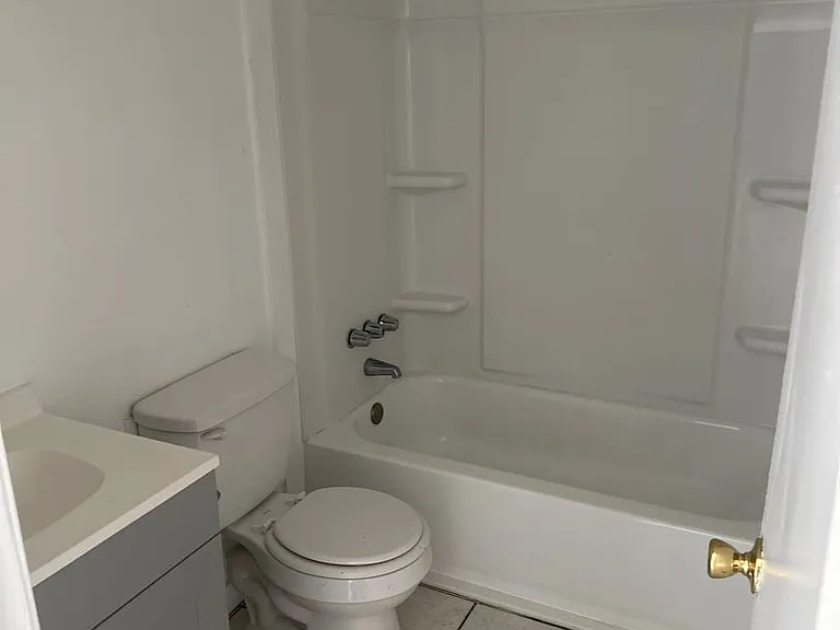 MP-Oak Tree Apartments — Photo 4