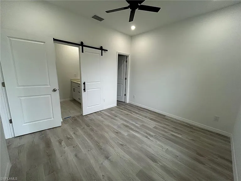 455 Bell Blvd S #1 — Photo 9