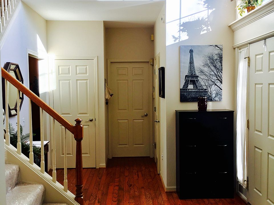 1st image of 2406 Patrick Ln