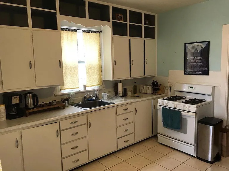 1320 E Dayton St #1 — Photo 9