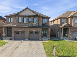 9561 Tallgrass Ave, Niagara Falls, ON L2G0Y3