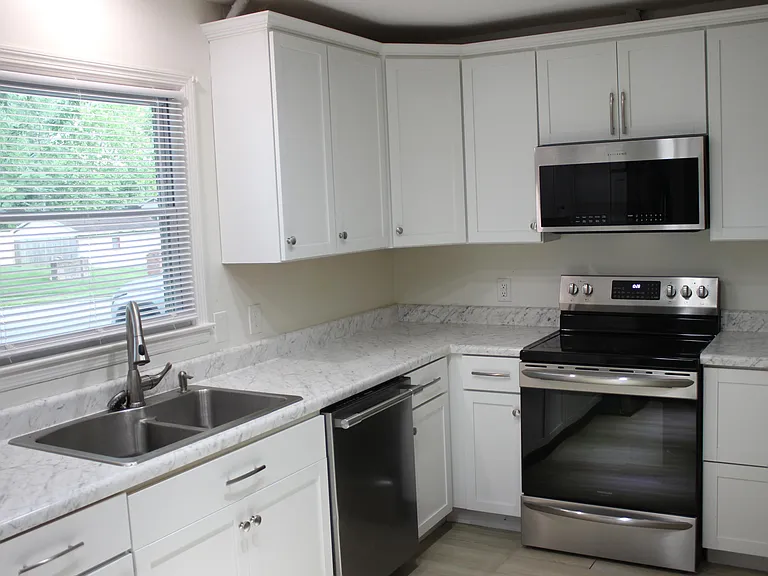 3193 Carriage Ln — Photo 6
