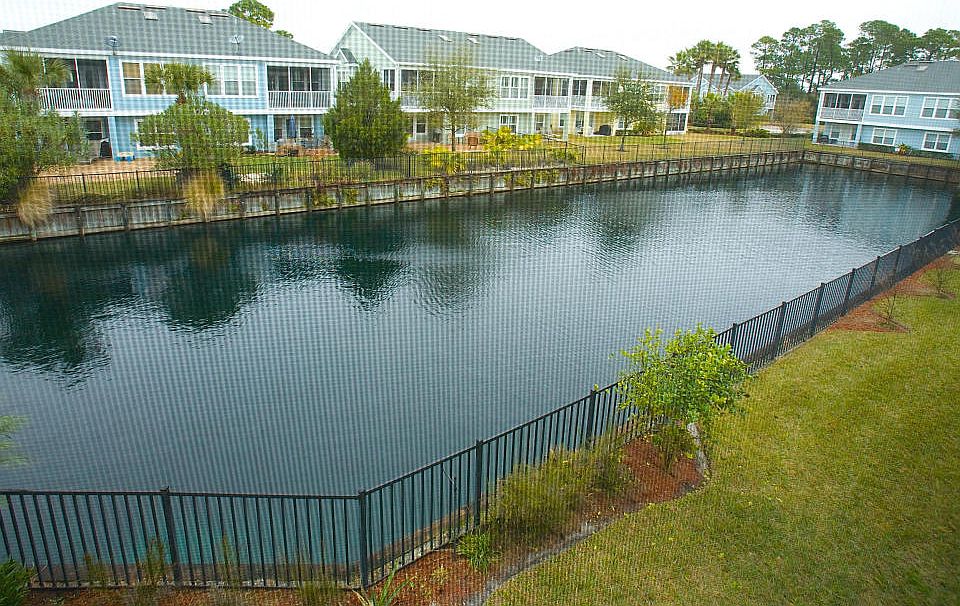 1st image of 138 Sunset Cir S