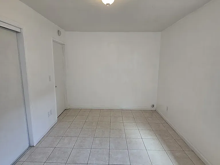 1244 Circle City Dr #A — Photo 32