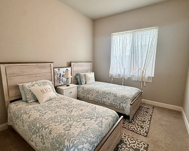 2971 Bluffs Dr — Photo 6