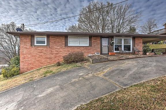 2nd image of 133 Shuler Dr